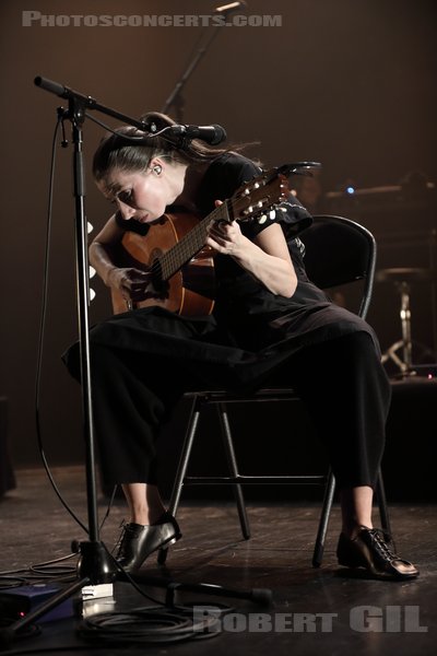 ALDOUS HARDING - 2023-03-28 - PARIS - Le Trianon - Hannah Sian Topp